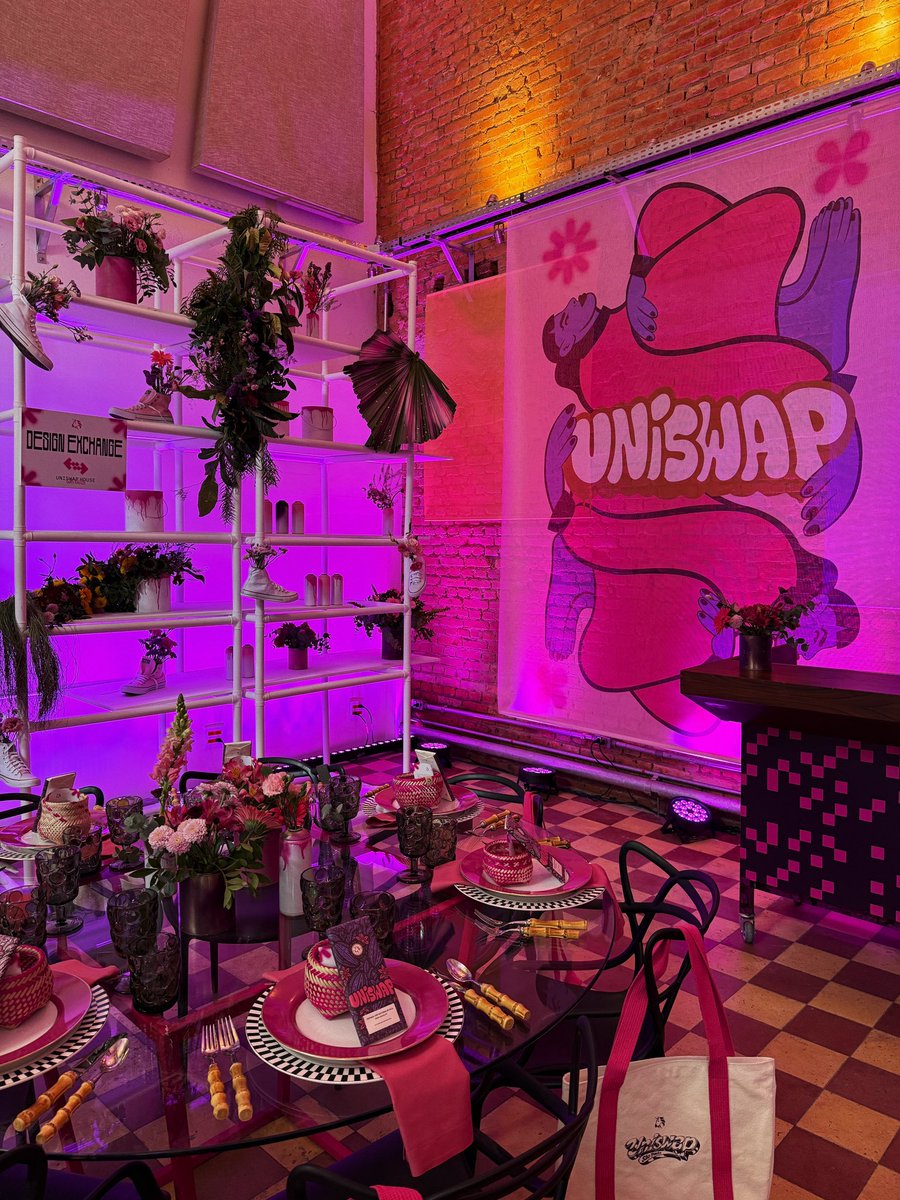 Uniswap House, São Paulo 

come say bom dia 👋🏼 🇧🇷