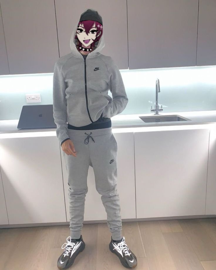 Hiro92 tweet media