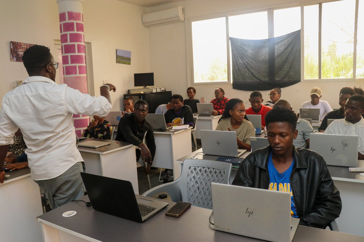 elimu_projects's tweet image. Happy #InternationalLiteracyDay 
Under the theme Promoting Literacy in the Digital Era, Elimu is empowering youth in Kilifi through a 6 month tech training at our Digitech Lab.
From Web Dev to Cybersecurity & Design we equip learners with job-ready skills for the digital future.