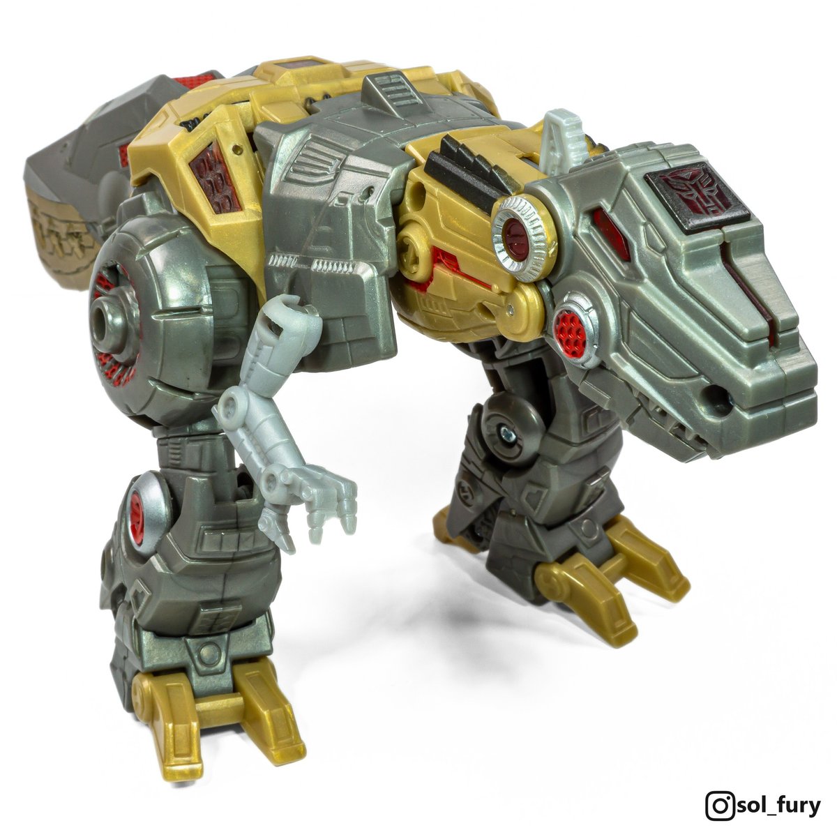 SolFury's tweet image. Grimlock - Transformers Generations: Fall of Cybertron (Voyager class, 2013)

Allegedly included in the game purely because High Moon Studios hoped Hasbro would make a new toy.

#transformers 
#transformersstudioseries
#warforcybertron
#fallofcybertron