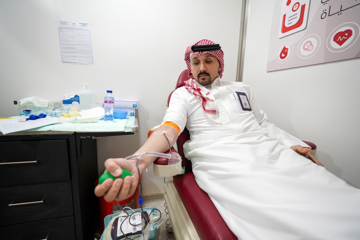 إيمانًا بأهمية المسؤولية الاجتماعية، شارك #المركز_الوطني_للفعاليات في #حملة_ولي_العهد_للتبرع_بالدم، حيث تضمن البرنامج ورشة عمل توعوية لتعزيز الوعي بأهمية التبرع بالدم 🇸🇦