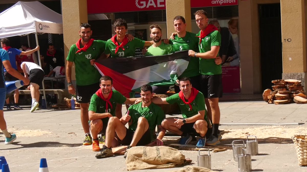 Indarrak neurtu zituzten Emaneurre Euskarari eguneko herri kirol eta sokatiran.

👉labur.eus/s2wi94a0

#ordizia #euskaljaiak