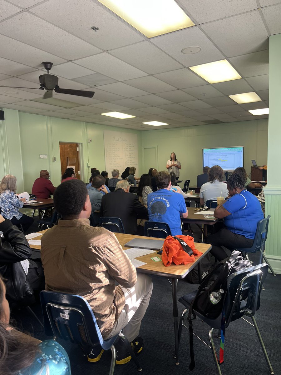 Lori Leviner Peyton tweet media