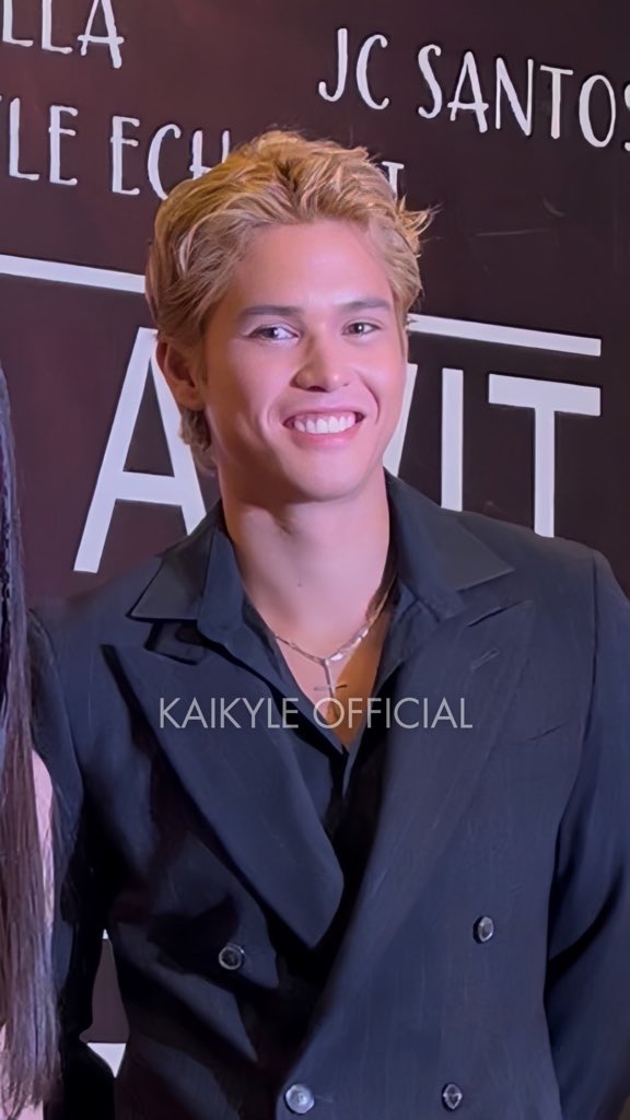 Looking effortlessly fine tonight, as always. 🩵

#KaiKyle | #KyleEcharri