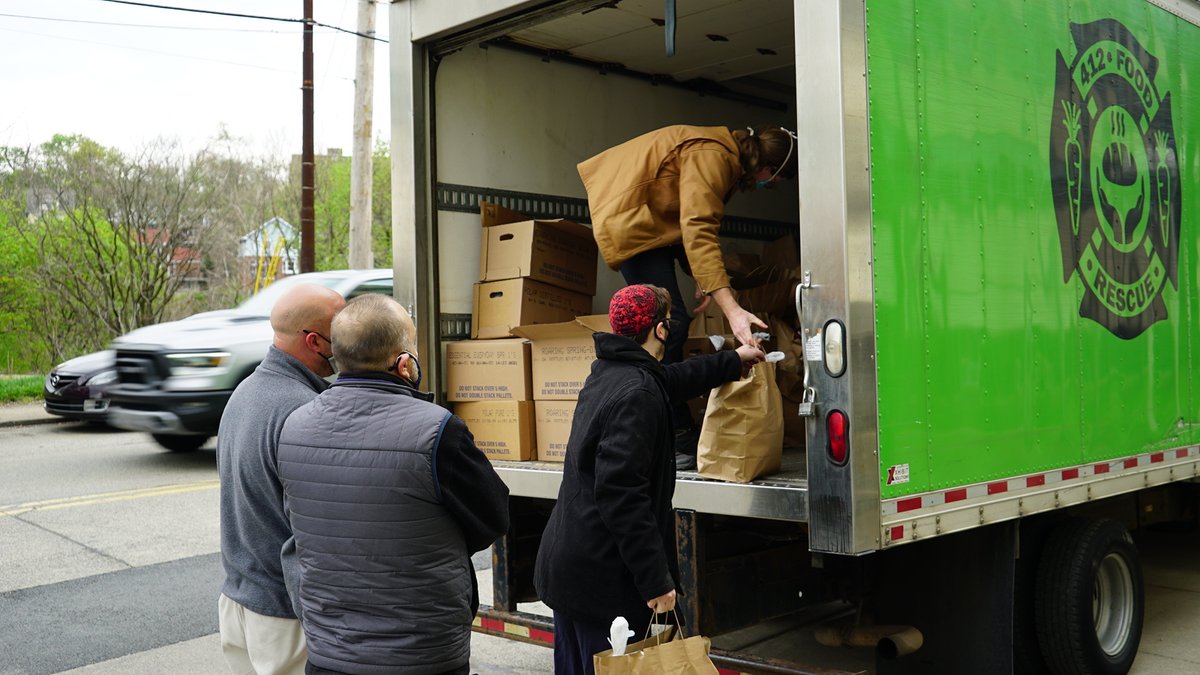 HACP (@hacp1) on Twitter photo Attention HACP residents:
<a href="/412FoodRescue/">412 Food Rescue</a> Food Drops will be held at the following HACP communities between 11 a.m. and 3 p.m. Wednesday, Sept. 10:
• Northview Heights
• Arlington Heights
• Manchester Commons
The Grab 'n Go system is a convenient way to get healthy foods to Attention HACP residents:
<a href="/412FoodRescue/">412 Food Rescue</a> Food Drops will be held at the following HACP communities between 11 a.m. and 3 p.m. Wednesday, Sept. 10:
• Northview Heights
• Arlington Heights
• Manchester Commons
The Grab 'n Go system is a convenient way to get healthy foods to