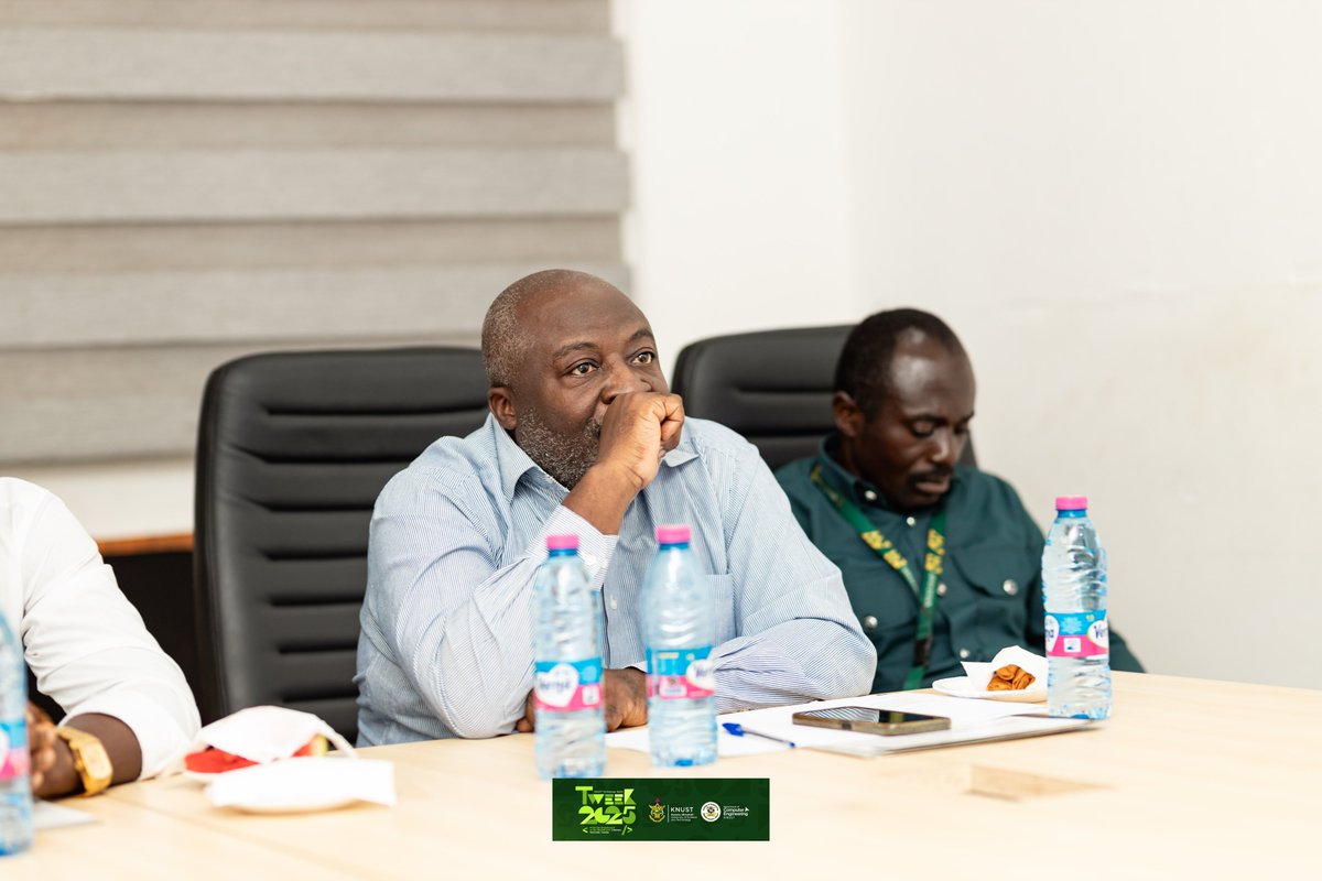 compengKNUST's tweet image. 📍𝐁𝐢𝐠 𝐧𝐞𝐰𝐬 𝐟𝐫𝐨𝐦 𝐭𝐡𝐞 𝐃𝐞𝐩𝐚𝐫𝐭𝐦𝐞𝐧𝐭 𝐨𝐟 𝐂𝐨𝐦𝐩𝐮𝐭𝐞𝐫 𝐄𝐧𝐠𝐢𝐧𝐞𝐞𝐫𝐢𝐧𝐠!

Our Senior Lecturers, Dr. @ETTchao and Prof. Benjamin Kommey have both been promoted to Associate Professors.

We celebrate this milestone with them, a win for the Dept.