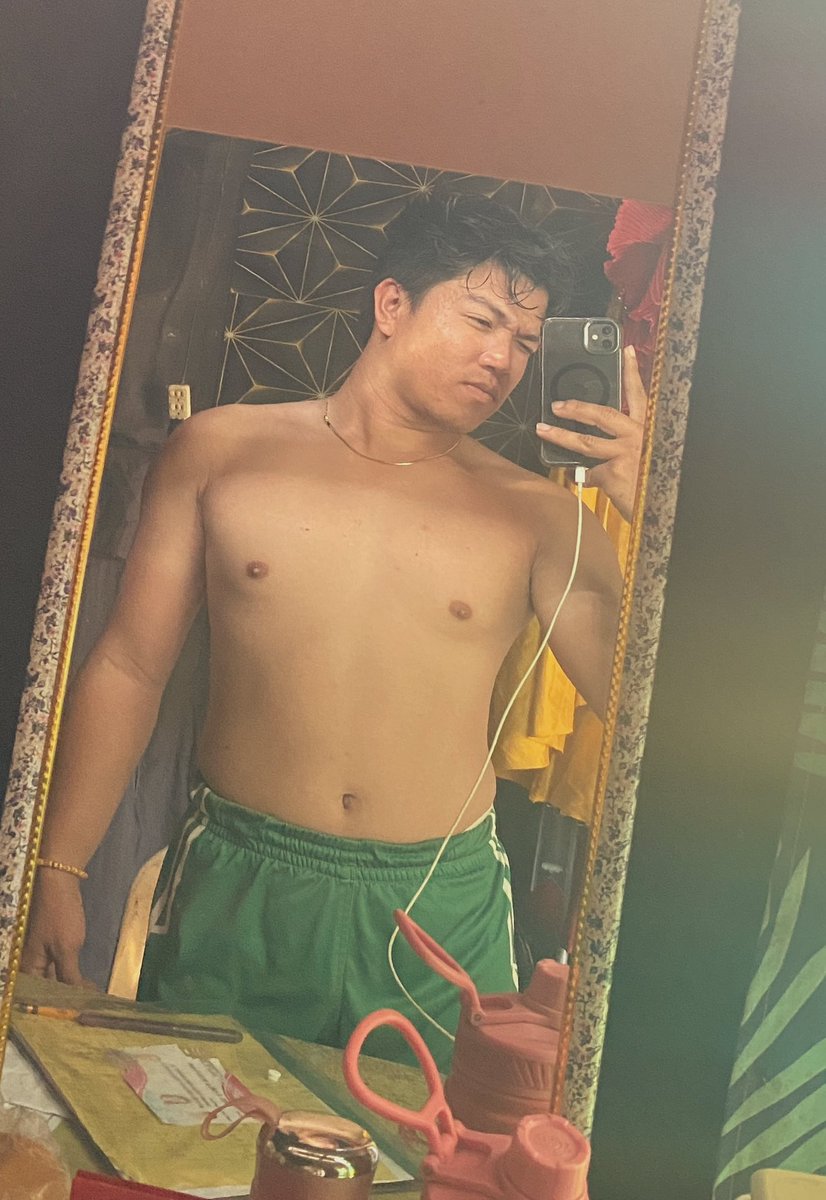 itsMejAyDump tweet media