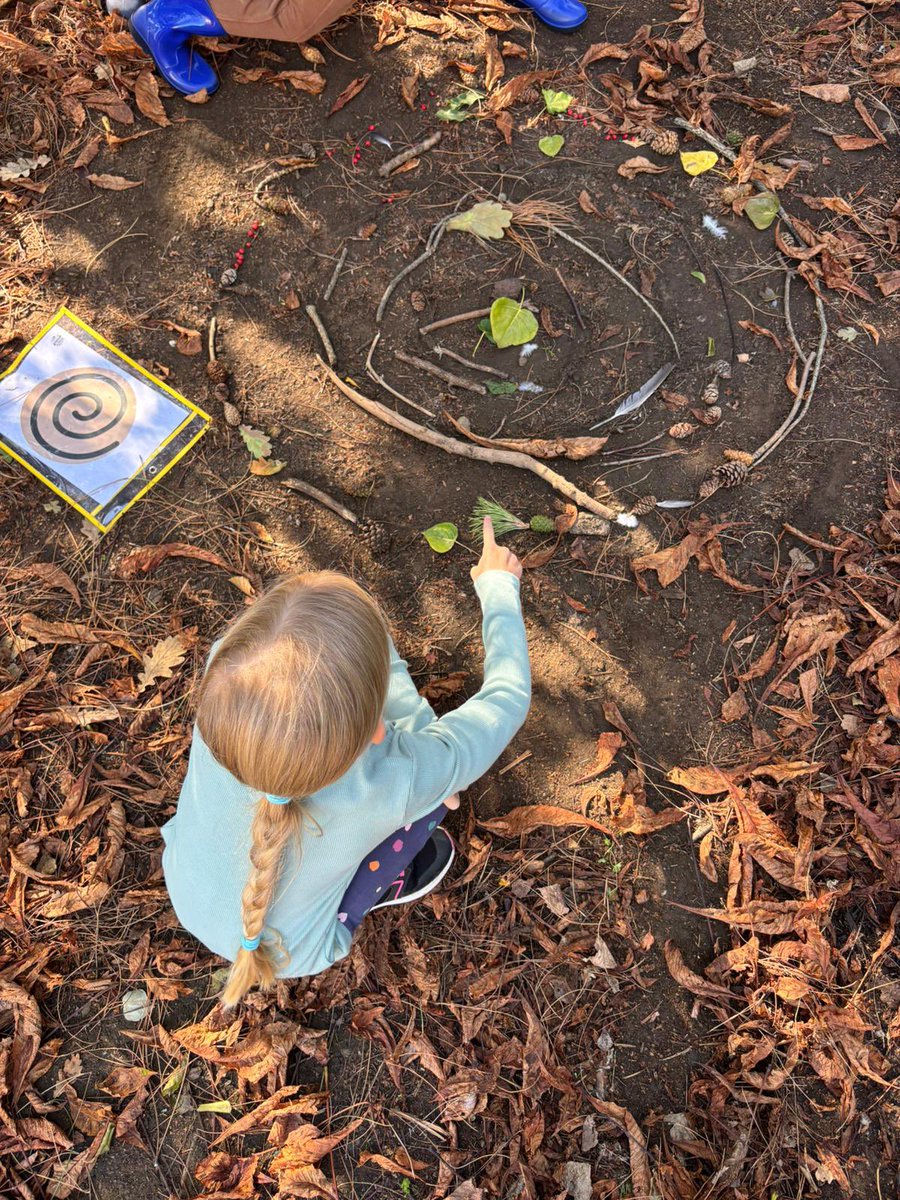 LEOforestschool's tweet image. 🌿 Year 1 @HurstParkSchool explored nature’s patterns today! We looked at spirals in shells, pinecones & plants, then worked to create our own giant spiral using natural resources. A magical mix of maths & nature! 🌀🍂🌳 #ForestSchool #OutdoorLearning #NaturePatterns