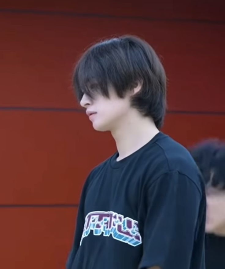 misoversea's tweet photo. i miss minho long hair https://t.co/rm1SVjJMDq