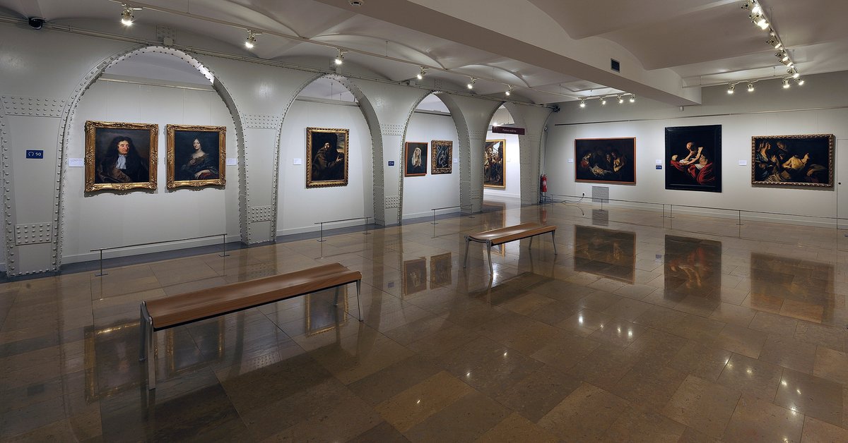 A #Montserrat us esperen moltes experiències… i una d’elles és el <a href="/MuseuMontserrat/">Museu de Montserrat</a>  

Més de 1.300 peces i sis col·leccions. Amb el bitllet combinat de l’#Aeri podreu arribar còmodament🚡 i gaudir també de l’entrada al #museu, tot al millor preu.
#AeriDeMontserrat