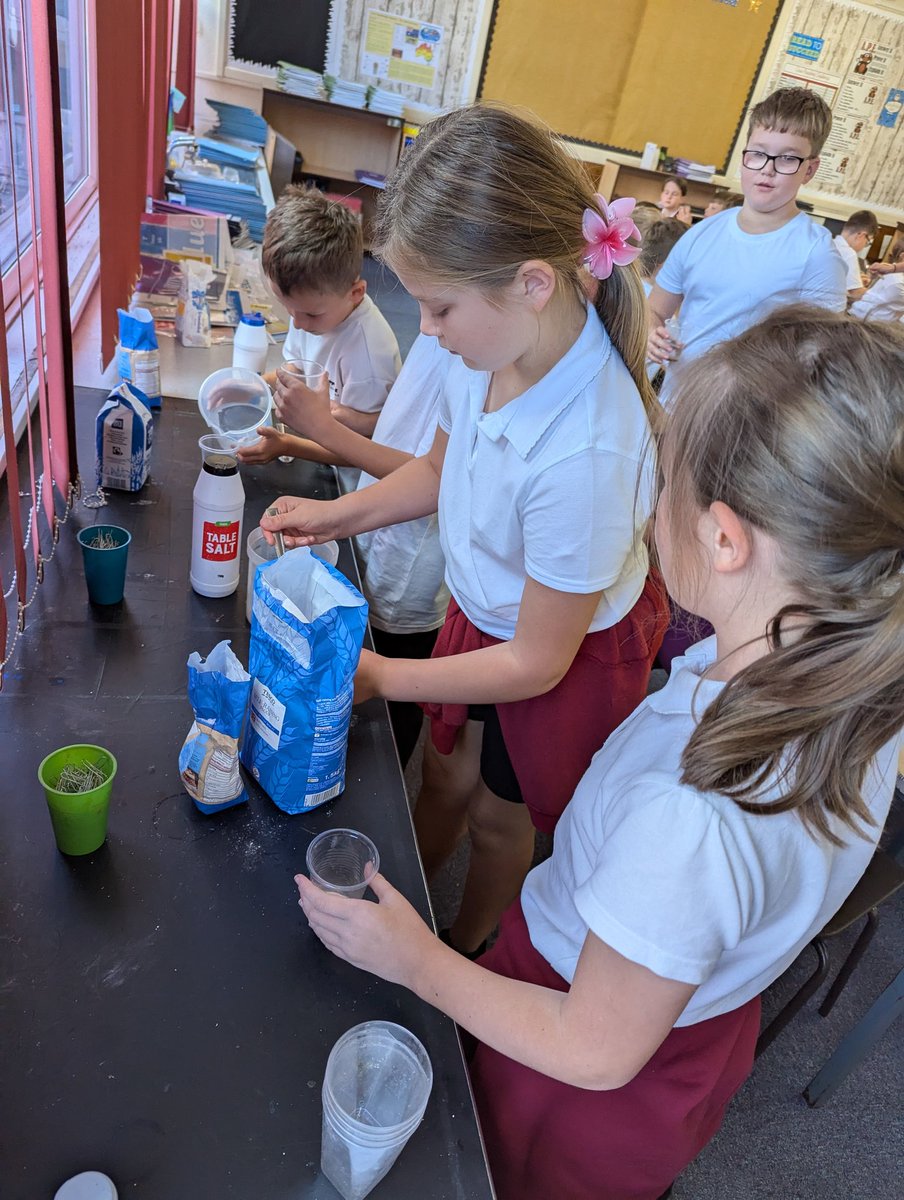 5J explore materials and mixtures in their science lesson.