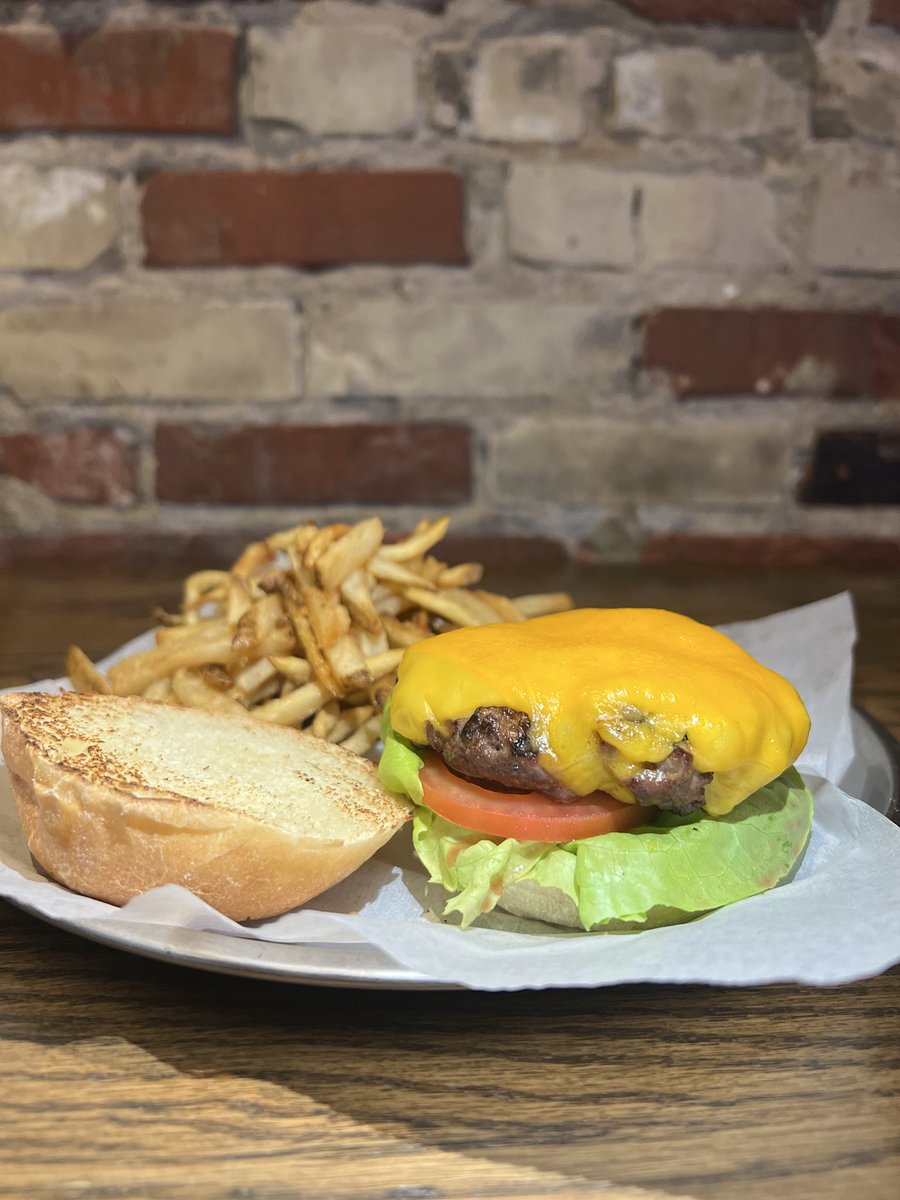 This burger’s got that golden glow 🍔✨
Come hungry, leave satisfied!

#misconducttavern #burger #whyilovephilly #sportsbar #phillyburgers #phillyeats