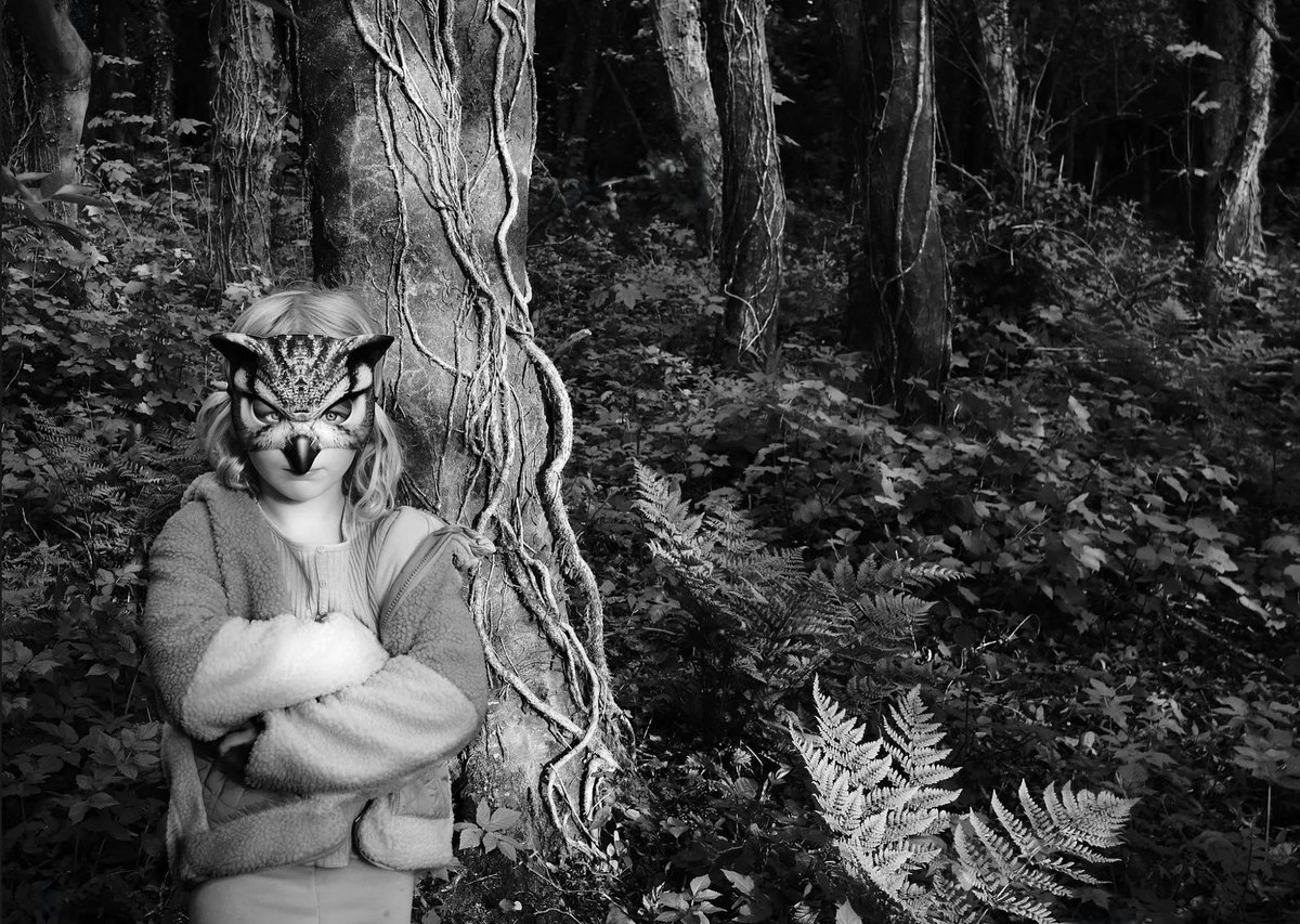 Crowd member Kazbuzz secured her first expert gold with this stunning entry in our recent “Inspired by… Diane Arbus” contest, created and judged by Matthew Finn. 🏆 

photocrowd.com/photo-competit…