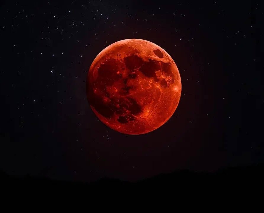 BonqieDj's tweet image. See you again in 2095 

#BloodMoon #LunaEclipse