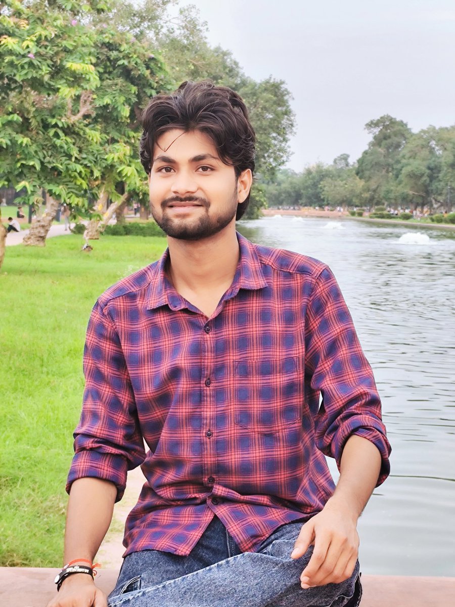 Aryankashap_96's tweet image. Peaceful mind, peaceful vibes.😊