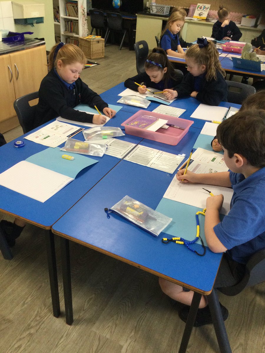 Year three and four starting this new term strong with Maths, learning hundreds, tens and ones. We have some budding mathematicians in this class 😁 #MathsSTM