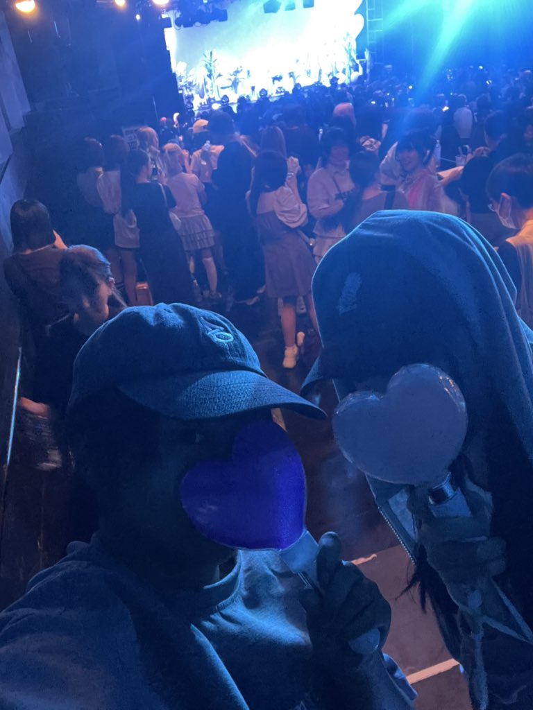 CV_Renaty_doll's tweet photo. 本日の視界 with @co_kitywh 
最後方彼氏ヅラです

#戦慄かなの生誕2025
@FABkanano https://t.co/KryG7qsYed