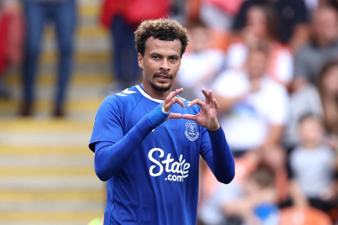 PurelyFootball's tweet photo. Wrexham are interested in signing Dele Alli on a free transfer.👀🏴󠁧󠁢󠁷󠁬󠁳󠁿

He's had his contract terminated with Italian club Como.📝❌

[@MailSport] https://t.co/GLdrBUfhrK