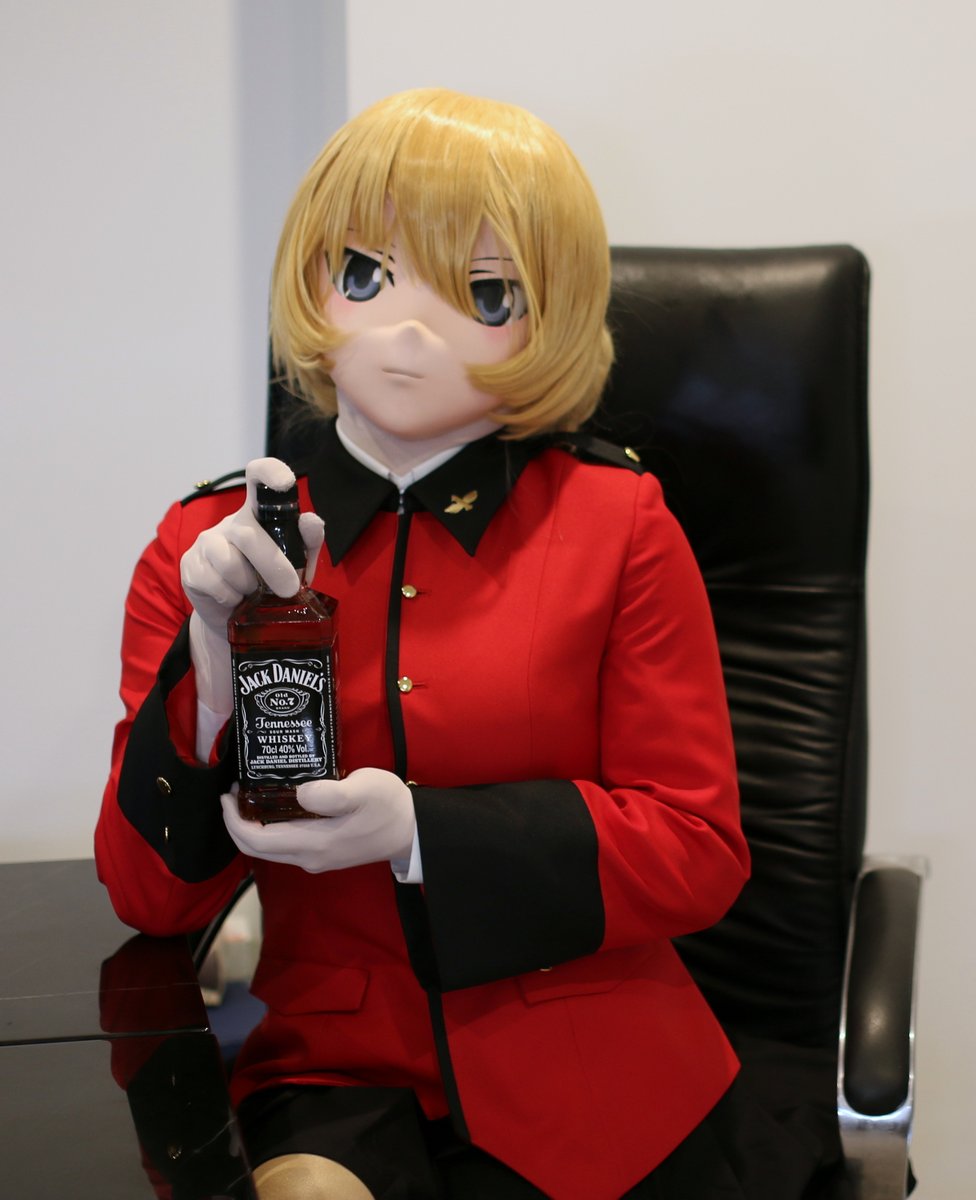 Should I drink rebel juice?
反逆者たちが作ったウイスキーを飲むべきでしょうか？
