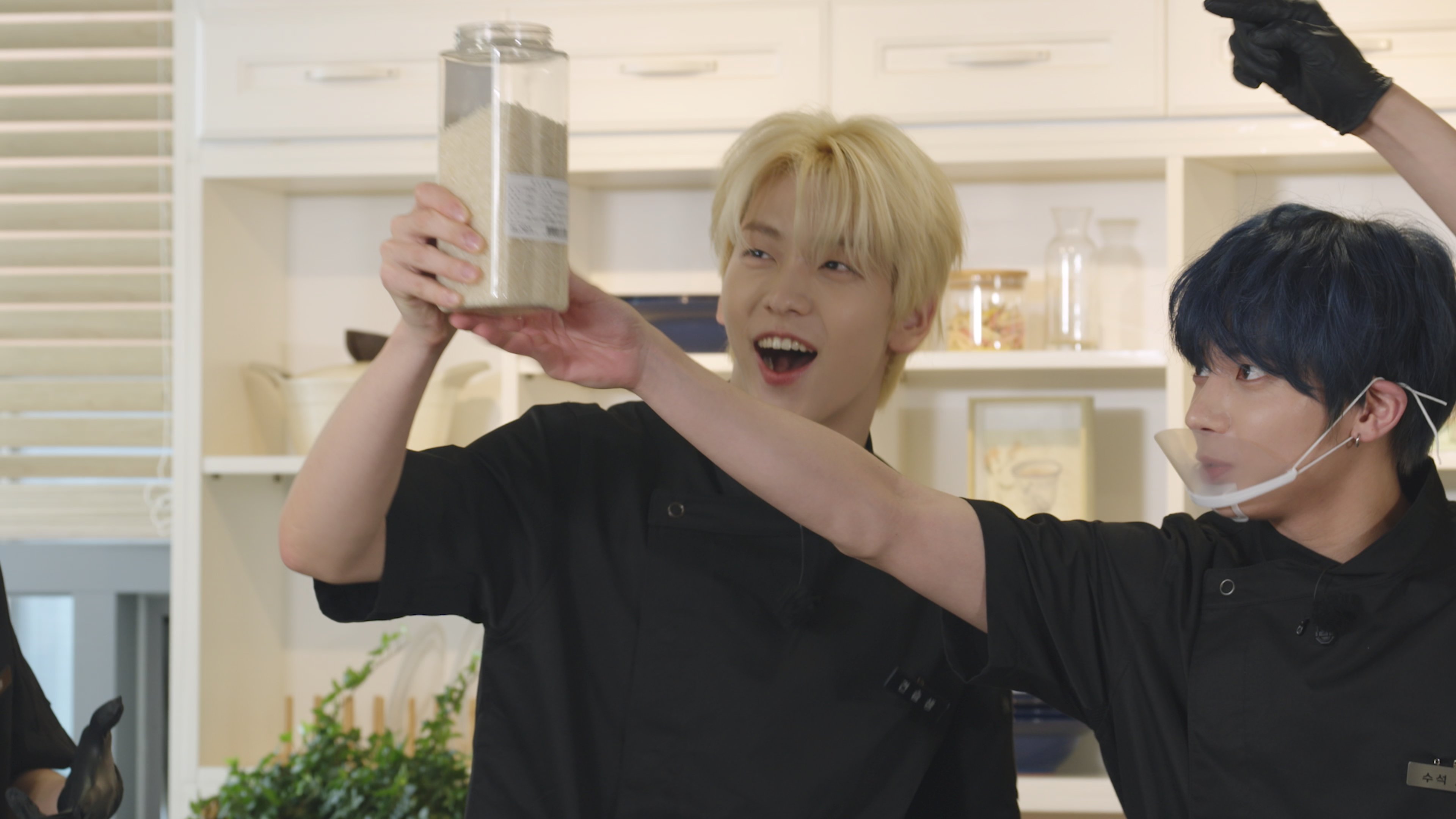 txt ヨンジュン もしもし TOMORROW X TOGETHER TOMORROW X TOGETHER──K-POPの未来を担う“第4世代アイドル