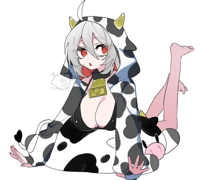 牛柄パーカー麻泰 