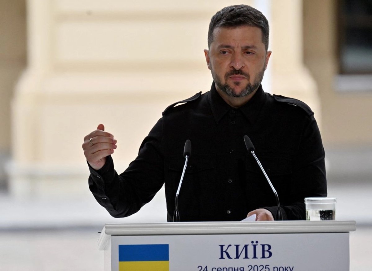 Zelensky rejected Putin’s proposal to negotiate in Moscow, saying he won’t go “to the capital of a terrorist” while Ukraine is under attack.

“Putin can come to Kyiv” he said. 

kyivpost.com/post/59652