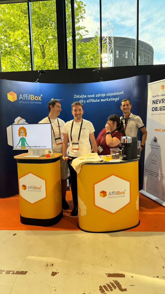 AffilBox tweet media