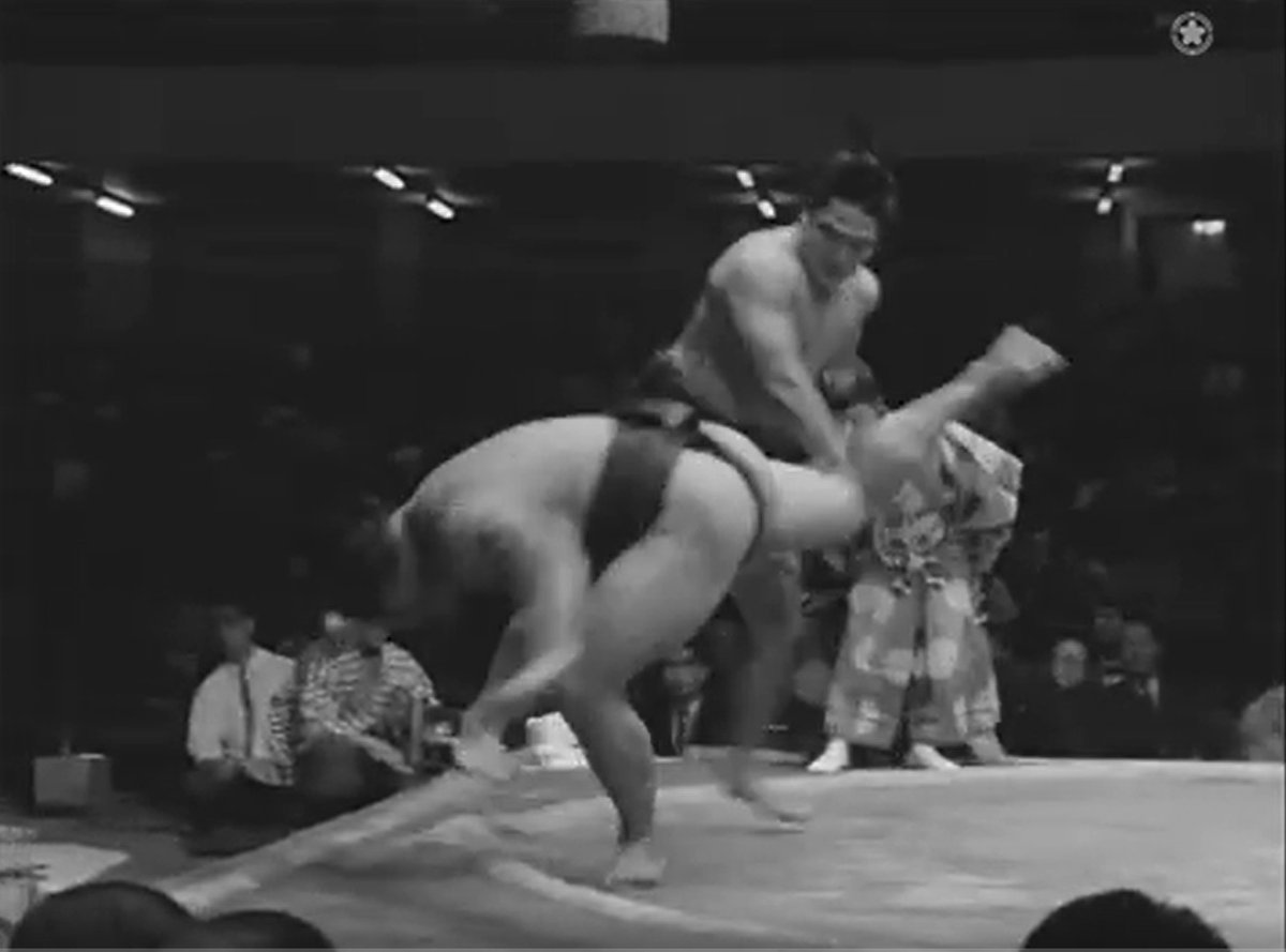 アーカイブ場所】 昭和42年九月場所 五日目。 十両3取組を紹介。 栃王