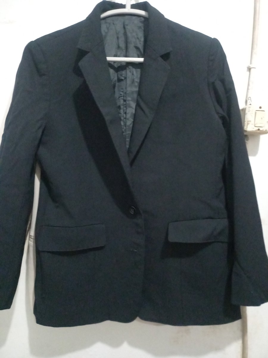 ima_pasha's tweet photo. Jual blazer preloved, dom Bandung.
Bisa dipakai untuk kuliah, seminar proposal atau sidang.
LD: 92, PJ: 65
DM saja kalau tertarik https://t.co/H9zqwz1Zn8