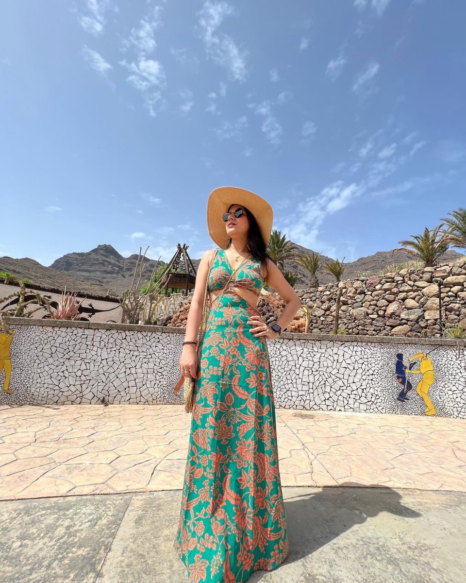 Meera000143's tweet photo. Gran Canaria, one of Spain’s Canary Islands, is full of beautiful views – beaches, mountains, and even cactus gardens. 🌴🌋 At Cactus Park, we saw some of the biggest cactuses in the world and enjoyed fresh cactus juice  such a fun and refreshing experience! 🌵✨ #cactuspark #grancanaria #canarias #canary #cactusjuice