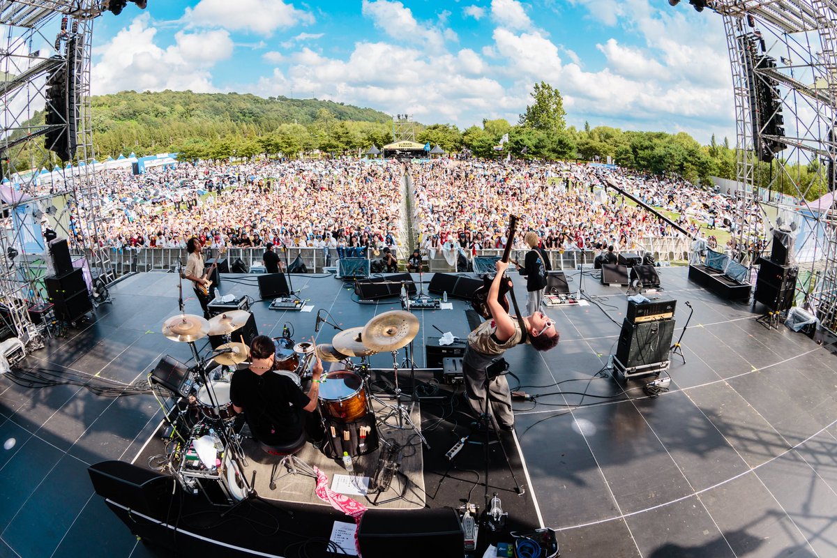 렛츠락 페스티벌 tweet media