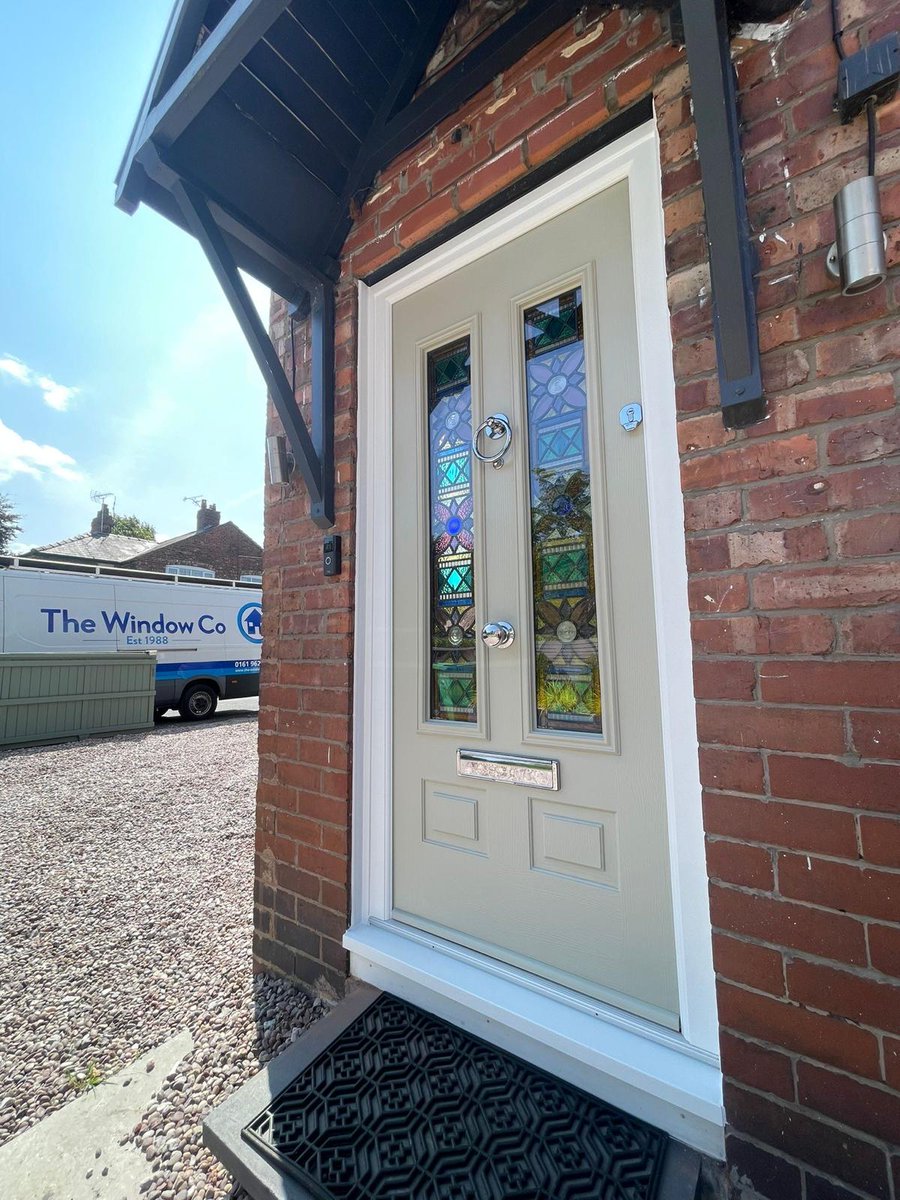 TheWindowCo's tweet photo. We've got to have another look at this CompDoor we installed this week with bespoke stained glass panels

#CompDoor #StainedGlass #Chorlton https://t.co/ubEVCwwEEc