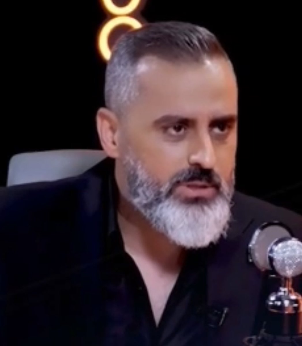 فرق نورایی با خیلیا اینه:
اون به خاطر حق تخریب میشه، بقیه به خاطر پول تشویق.

فقط خواستم بهت بگم خیلی با شرفی👏