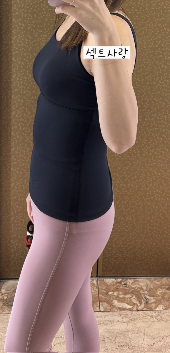 2번유부 
어떰? 필테가는길 찍어주네
이뽀~
#섹트#필라테스#유부녀#부산#경남#양산
