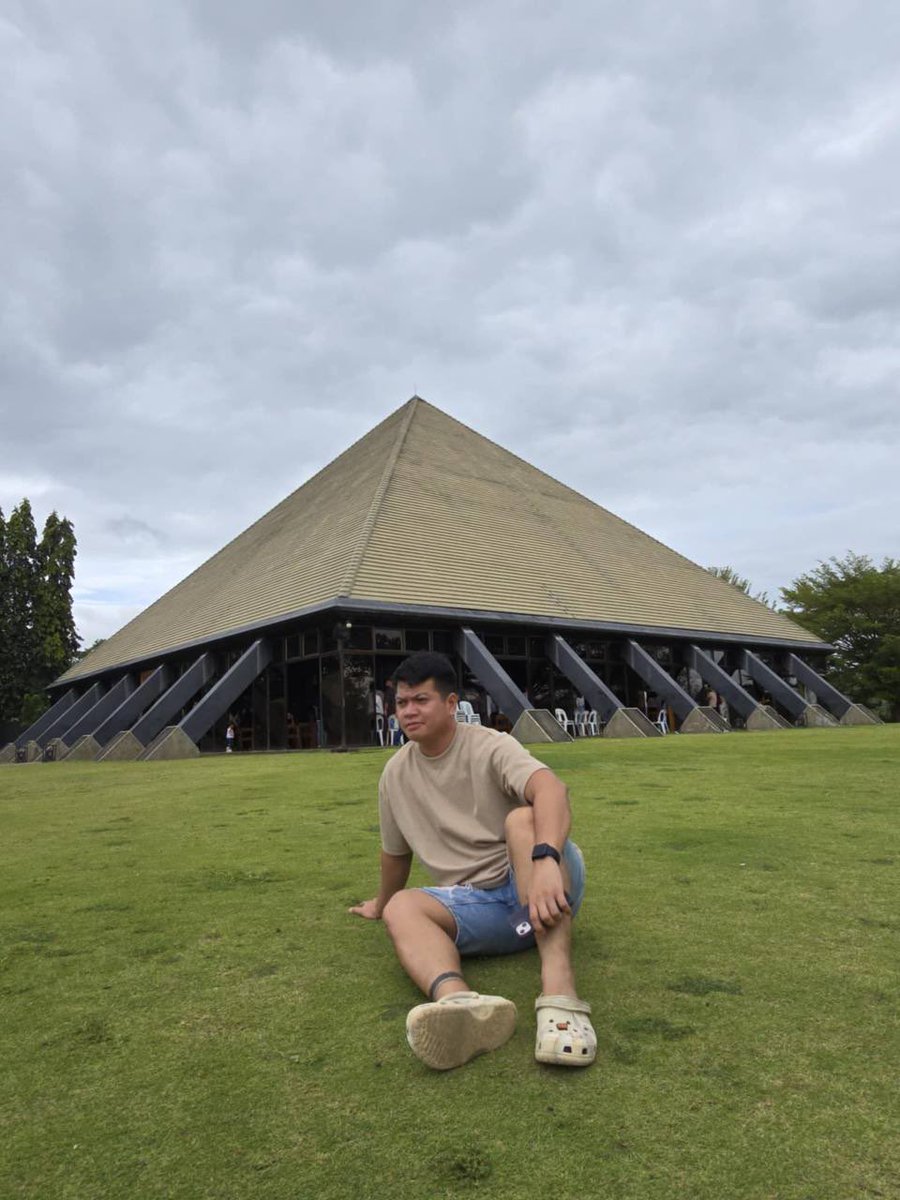 MickoyCDO's tweet photo. “Laag ta, Ta!” Doesn’t mean na mo gastos ta og dako. It’s my way of telling na “ i’m physically and mentally drained, ug gusto lang jud ko malipay!” 

@MonasteryOfTransfiguration
#Bukidnon https://t.co/vnPsqjIgAv