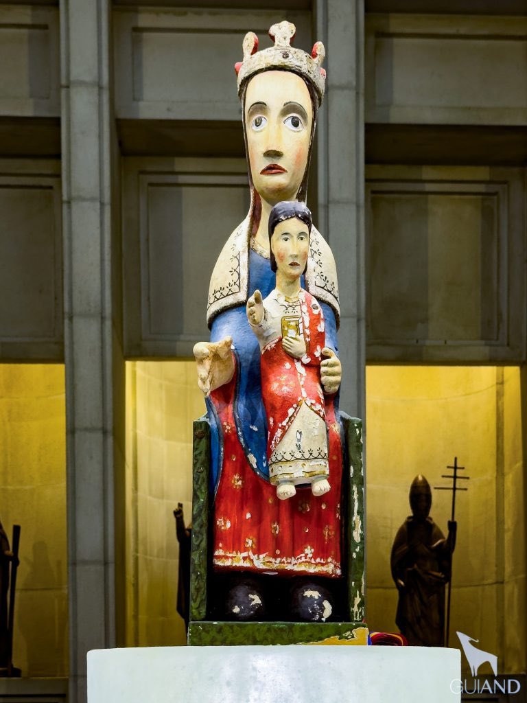 Feliç diada de Meritxell 🇦🇩 i moltes felicitats a totes les Meritxell 💙💛❤️