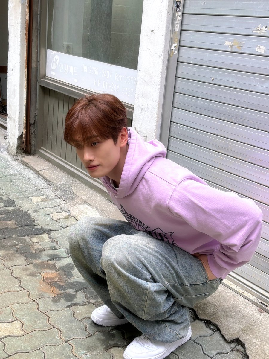TIOT_NOW's tweet photo. [#준현]
돼지는 꿀꿀 🐽
핑크는 핑크핑크🩷

#금준현 #KUMJUNHYEON
#TIOT #티아이오티 https://t.co/Dq6m2B4lJp