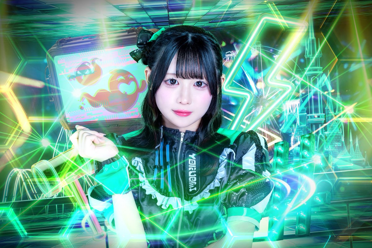 Yoruamiofficial's tweet photo. 【新ヴィジュアル公開】

☆紬希 なこ
★担当カラー 緑色
☆テーマ お化け屋敷👻
★なこが好きなこあーつまれっ！
☆最年少 16歳

「なこがすきなこあつまれ〜🔫♡」

#よるあみ https://t.co/eZEHcUhfMq