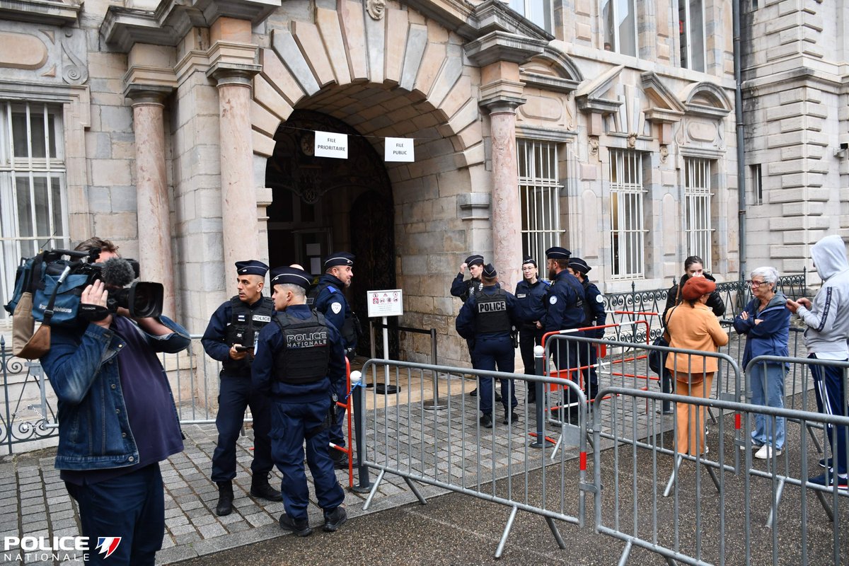 #Protéger | Aujourd'hui, ouverture du procès d'assises de Frédéric Péchier  à  #Besançon qui durera jusqu'au 19/12/2025. La #PoliceNationale assurera la protection des participants et de toutes les parties durant la totalité des audiences, pour une tenue sereine des débats.