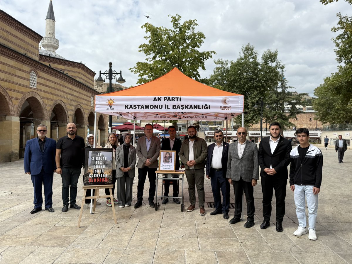 📚 Türkiye’de çocuklar yeni eğitim yılına “merhaba” derken, Gazze’de binlerce sıra boş kaldı…

Bugün Gençlik Kolları İnsan Hakları Başkanlığımız öncülüğünde 81 ilde “Boş Sıralar”ın başında, susturulan o çocukların sesi olmak için meydanlardaydık.

19.000 masum Filistinli çocuk