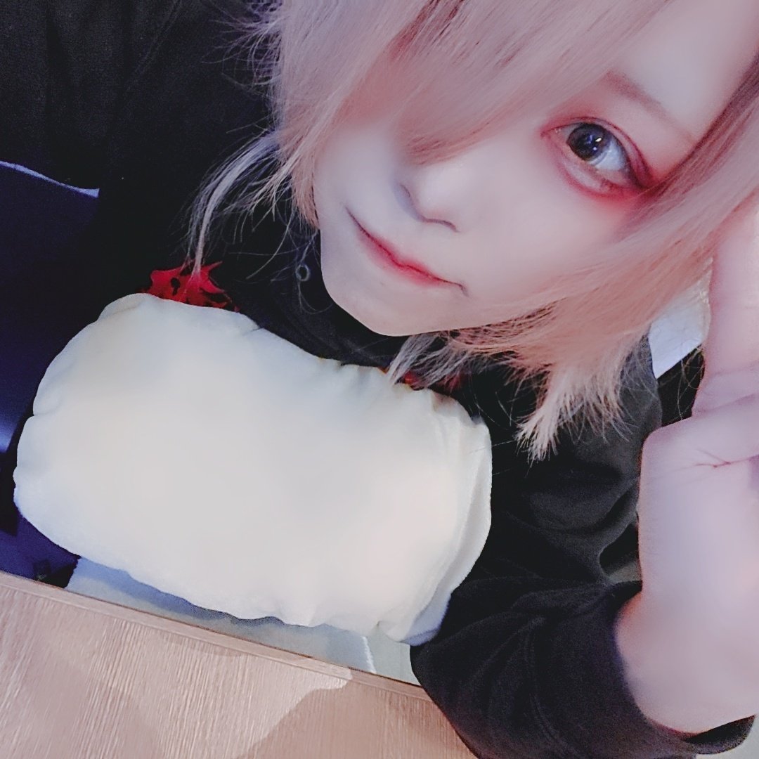 キザキᐛ @ on X: 