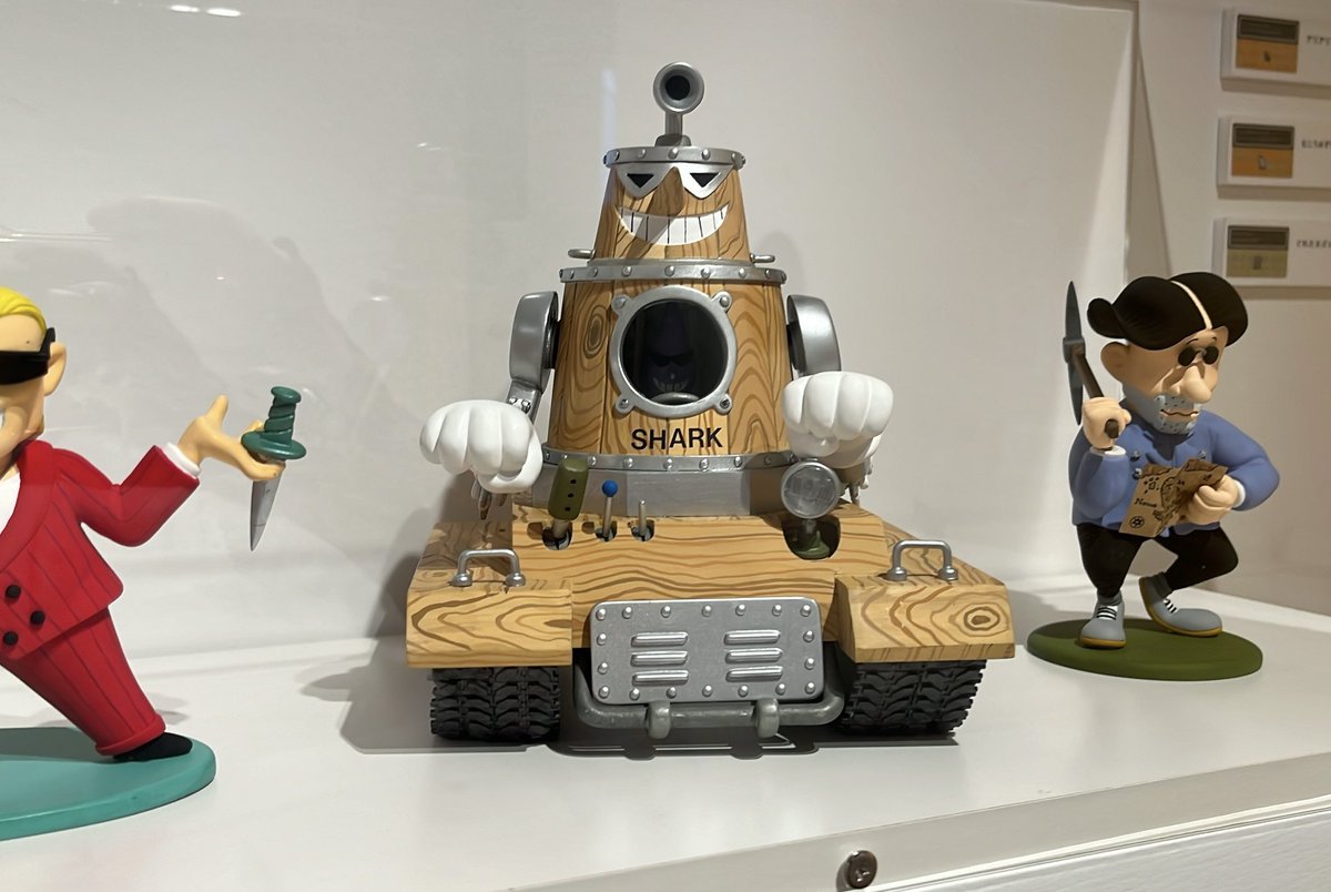 MOTHER」の粘土フィギュアは、動きや表情が豊かなものが多く、色味も