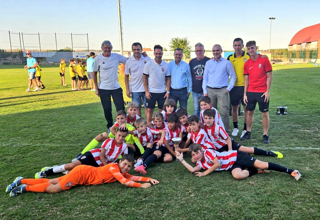 UD Logroñés tweet media