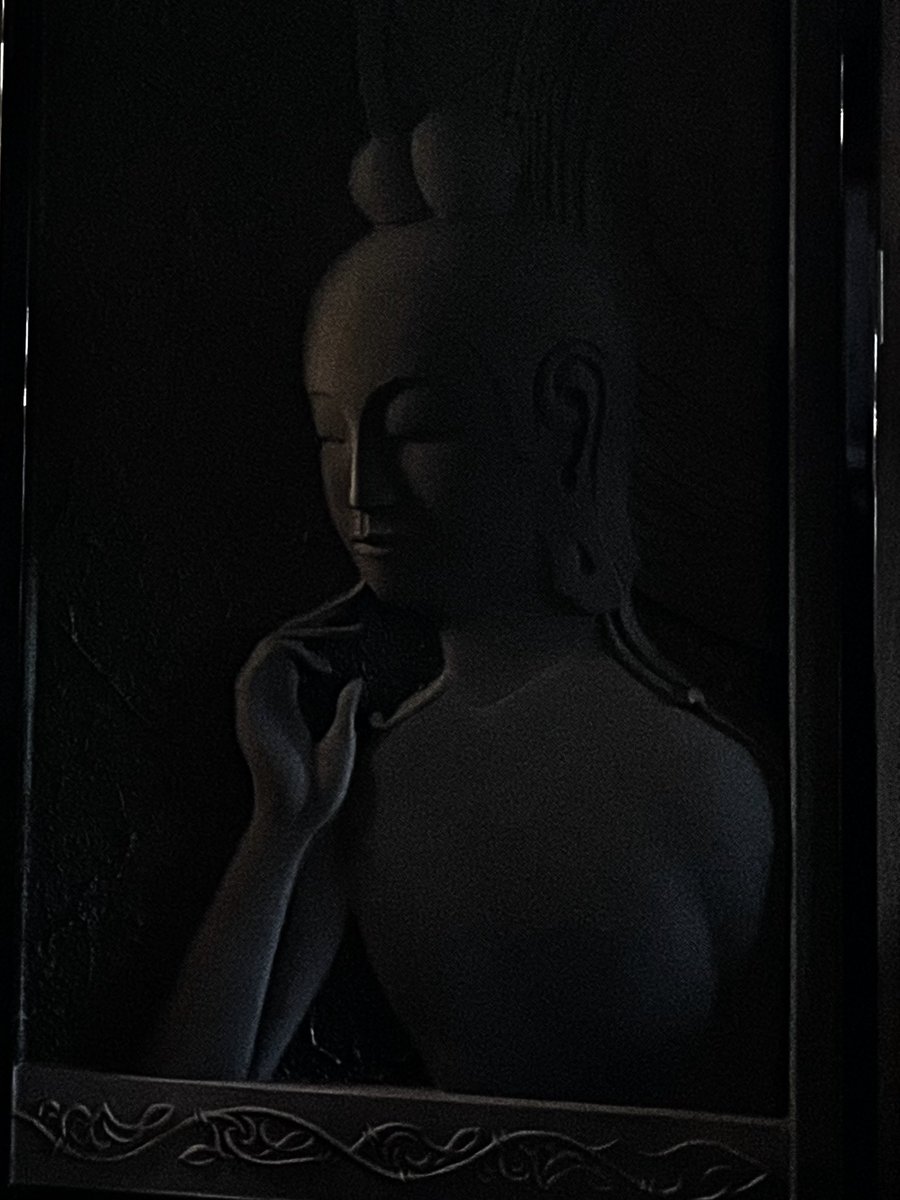 しかし
こんなに時代が感覚が激変し
どこでもいつでも情報を知り
その情報は一部切り取られていたり、嘘と本当が渦巻いている
そんな中で
叱られて我慢し流されず
時間や金でなく愚直に努力し
やがて恩や人情の精神を知る

古臭いのではない
しかしこれを貫けばブレない
真の人間として尊く信頼深い