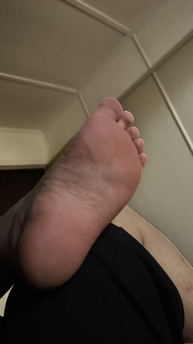 Thursdaytorelax's tweet photo. 出去露营了 https://t.co/UUBxddX4hG