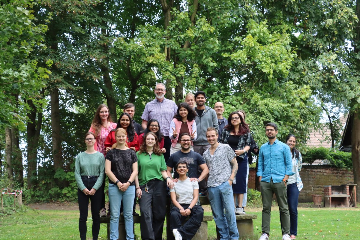 anjanaprasad06's tweet photo. Grateful for a productive and fun lab retreat. Thanks to @KostChristian for making it possible! https://t.co/xkg3iqy3nn