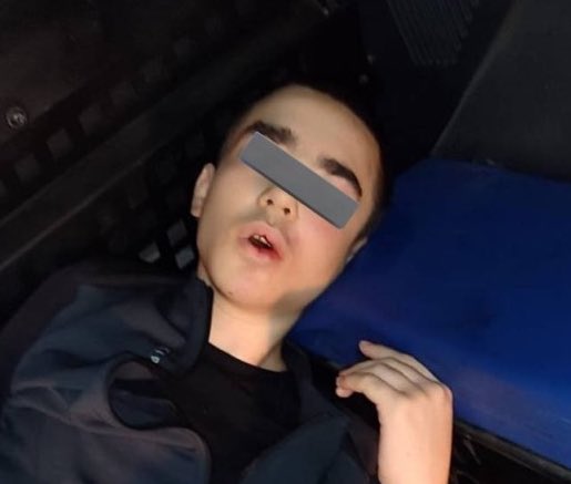 Nasıl oluyor da 16 yaşında bir çocuk bir caniye dönüşüp iki polis memurumuzu şehit edebiliyor?

Gençler arasında suç oranlarının artışı, toplumsal çürümenin açık bir yansımasıdır. Suça özendiren diziler, sosyal medya içerikleri, ailelerin çocuklarına yeterince ilgi göstermemesi