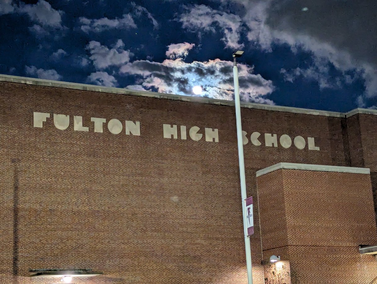 Blood Moon over 2509 this morning.