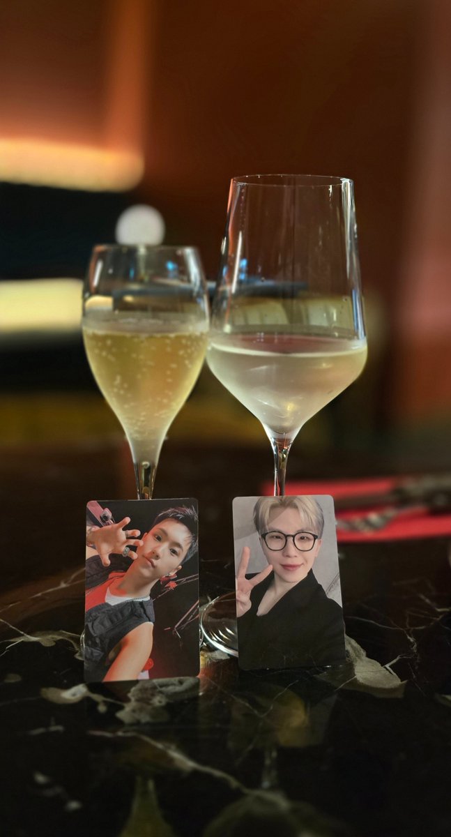 久しぶりにチングと乾杯✨୨୧.:*♡ 🍷🥂𝒞𝒽𝒶𝓃𝓅𝒶𝑔𝓃𝑒🥂🍷 .:*♡ ୨୧