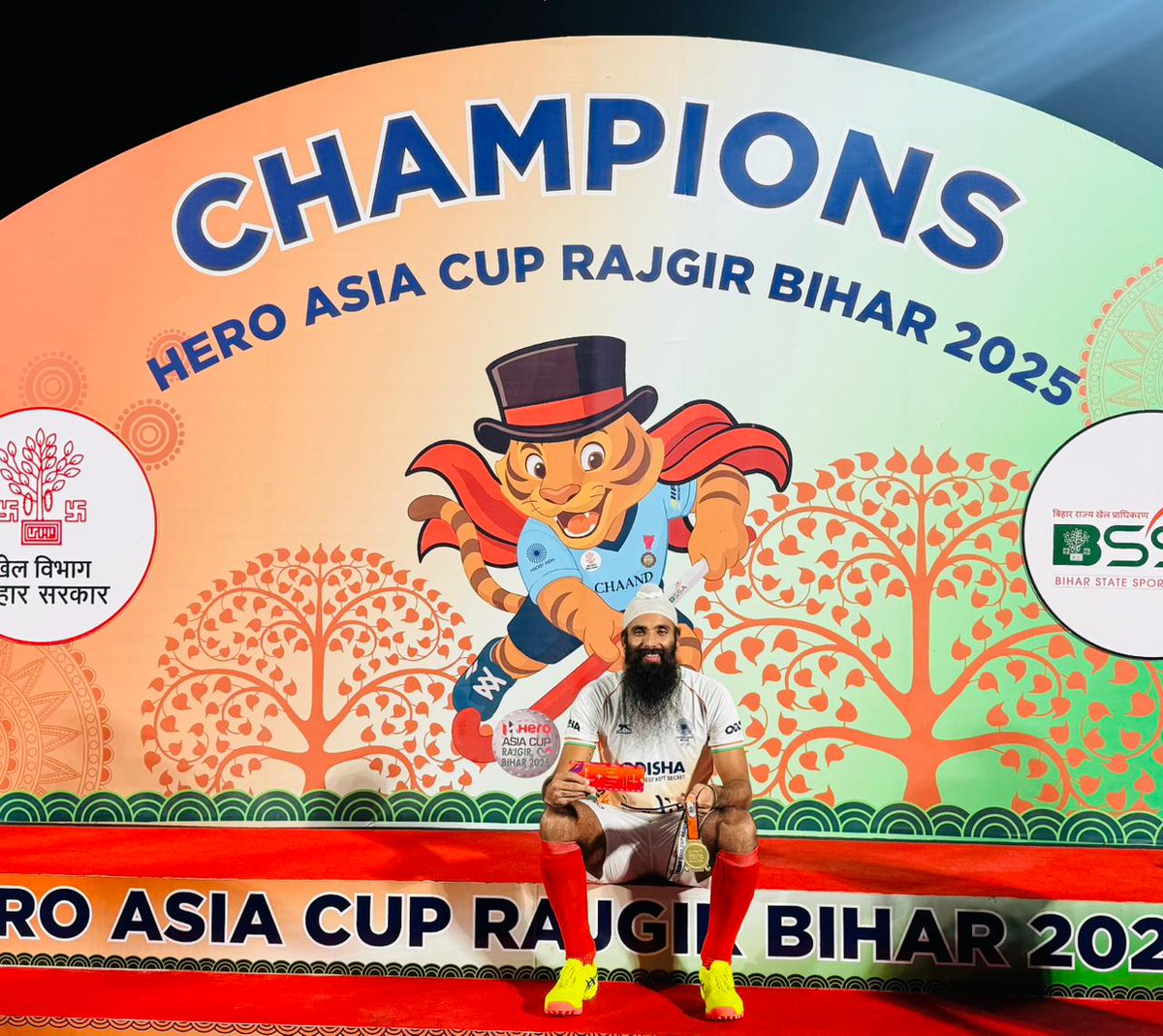 IncomeTaxIndia's tweet image. Income Tax Department proudly congratulates @jarmanpreet04 and the entire Indian Hockey team @TheHockeyIndia on winning Asia Cup 2025 in Rajgir, Bihar.

Sh. Jarmanpreet Singh is posted as Income Tax Inspector (ITI) in Pr.CCIT Region, Karnataka &amp;amp; Goa (@IncometaxKarGoa ).